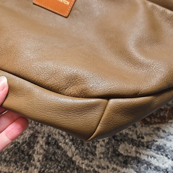 Parker Thatch sling in luggage color - Picture 6 of 9